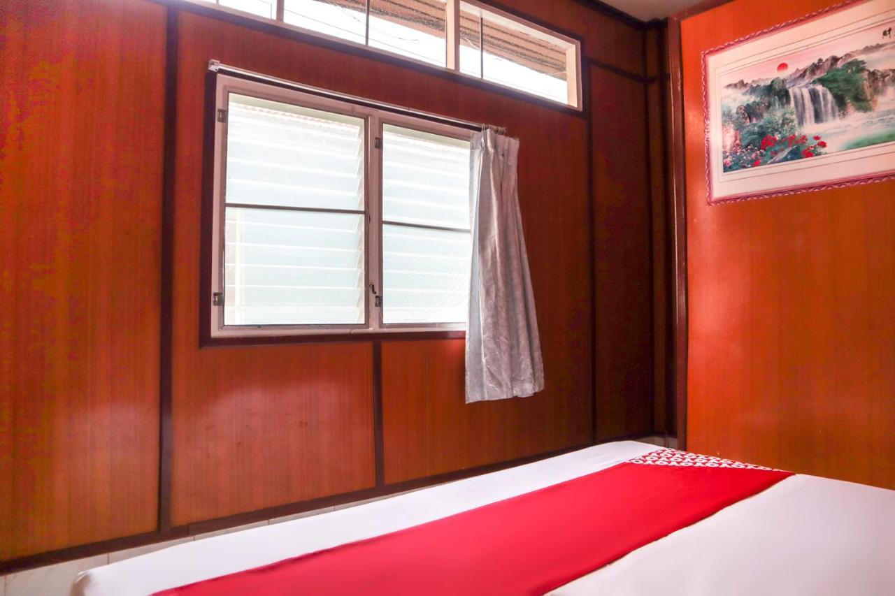 Oyo 681 Paradise Hotel Ао Нанг Экстерьер фото