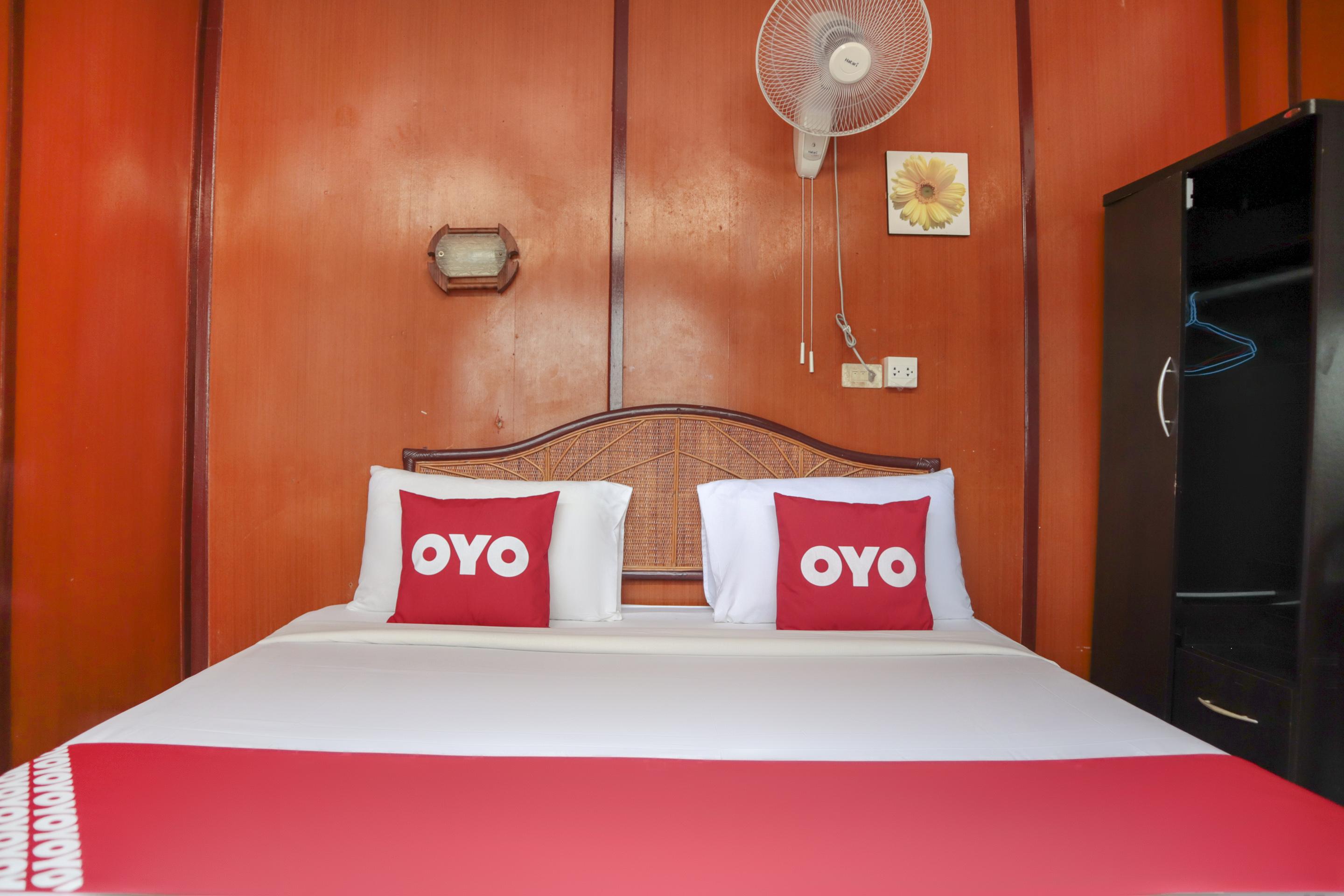 Oyo 681 Paradise Hotel Ао Нанг Экстерьер фото