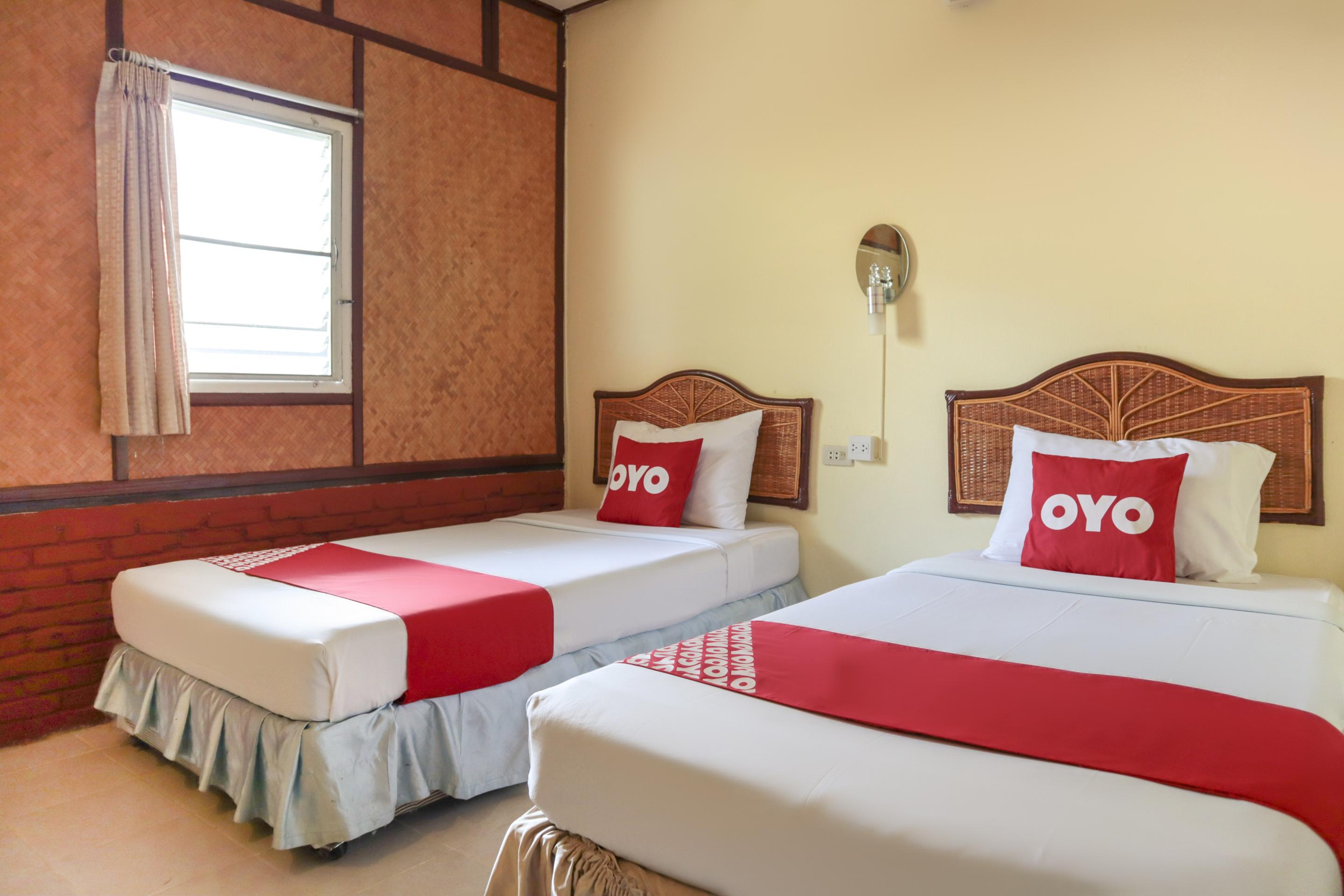Oyo 681 Paradise Hotel Ао Нанг Экстерьер фото