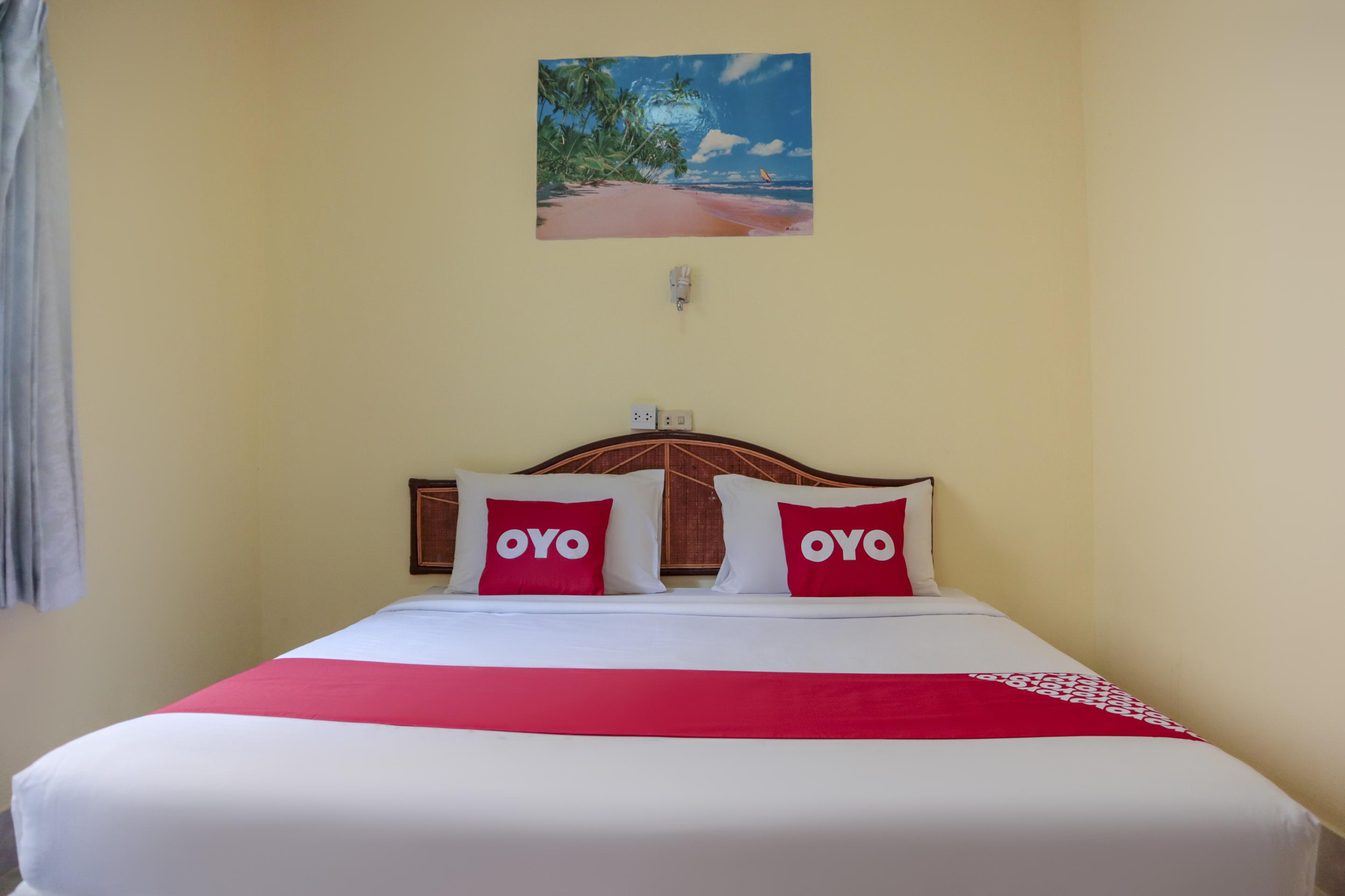 Oyo 681 Paradise Hotel Ао Нанг Экстерьер фото