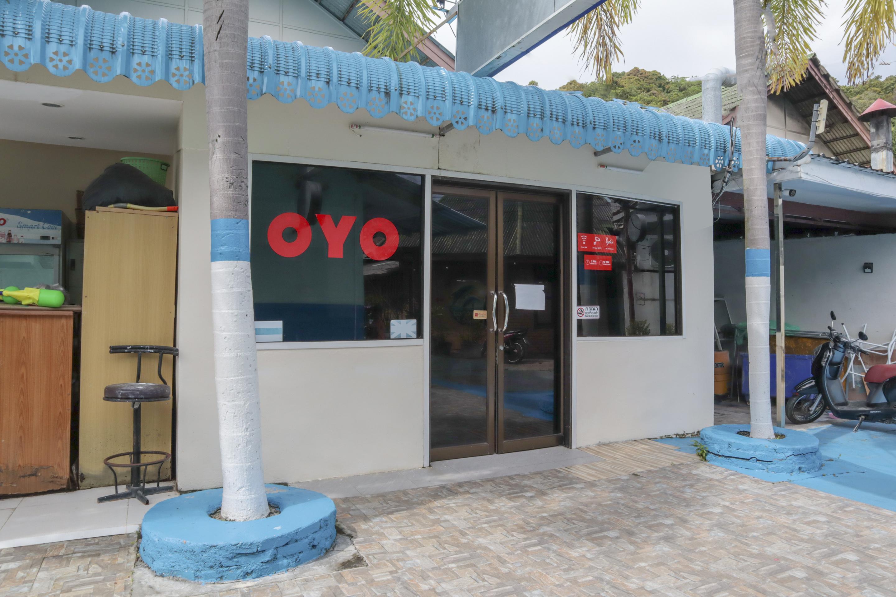 Oyo 681 Paradise Hotel Ао Нанг Экстерьер фото