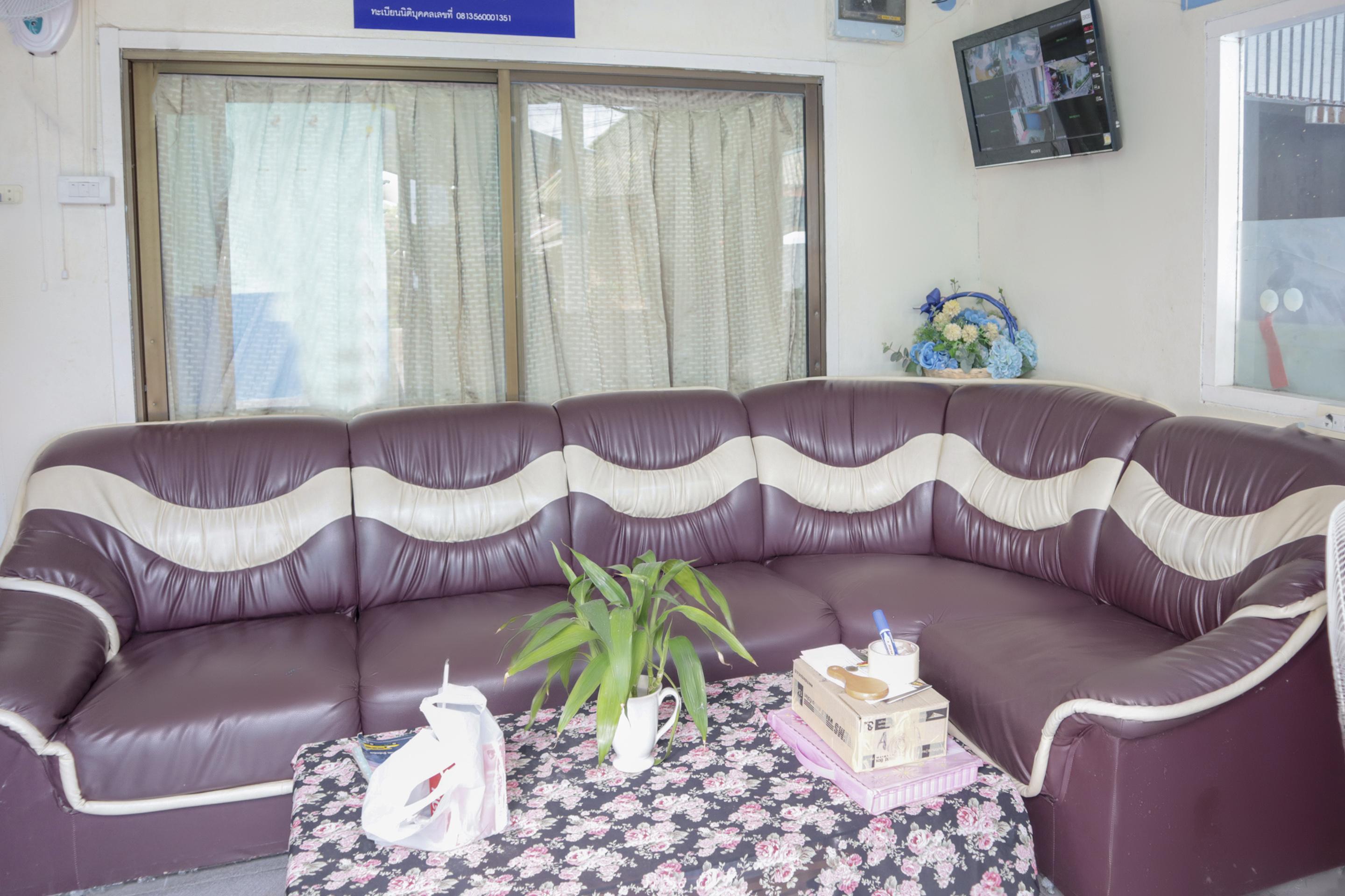 Oyo 681 Paradise Hotel Ао Нанг Экстерьер фото