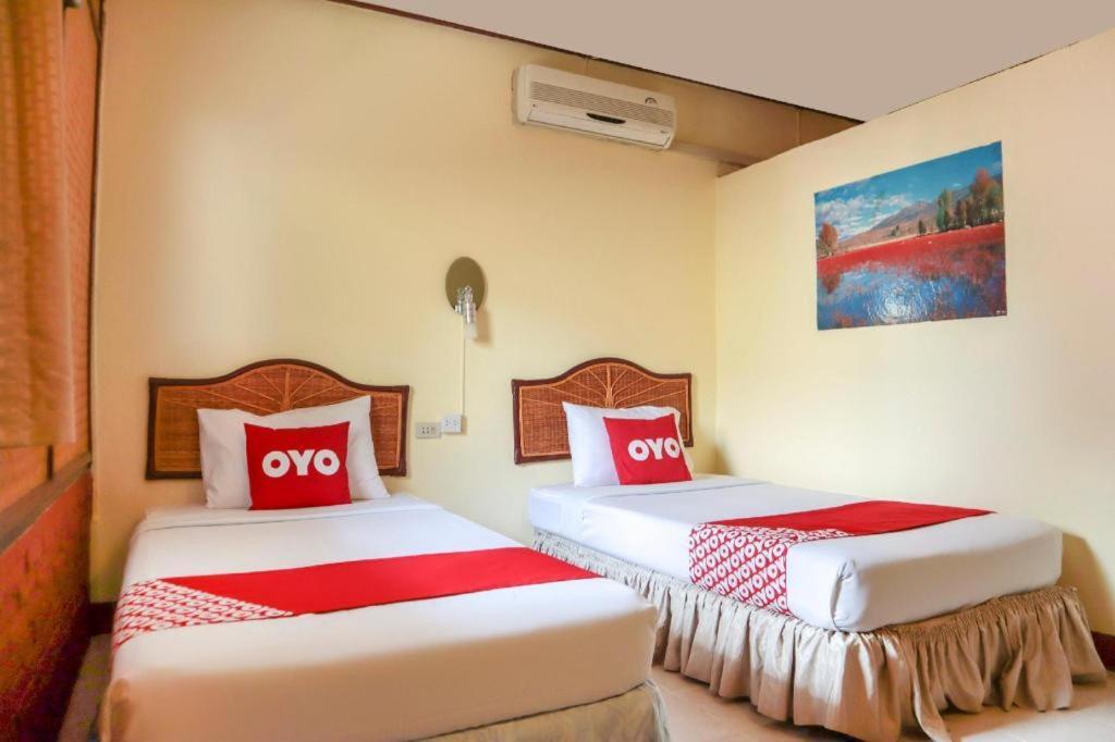 Oyo 681 Paradise Hotel Ао Нанг Экстерьер фото