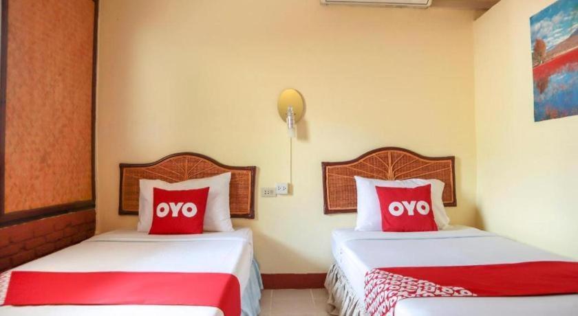 Oyo 681 Paradise Hotel Ао Нанг Экстерьер фото