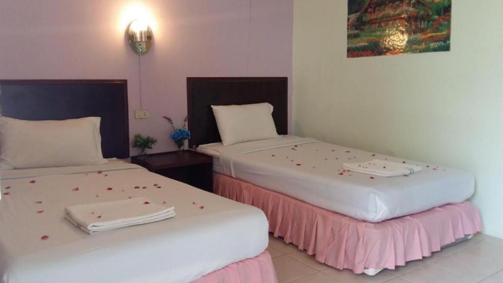Oyo 681 Paradise Hotel Ао Нанг Экстерьер фото